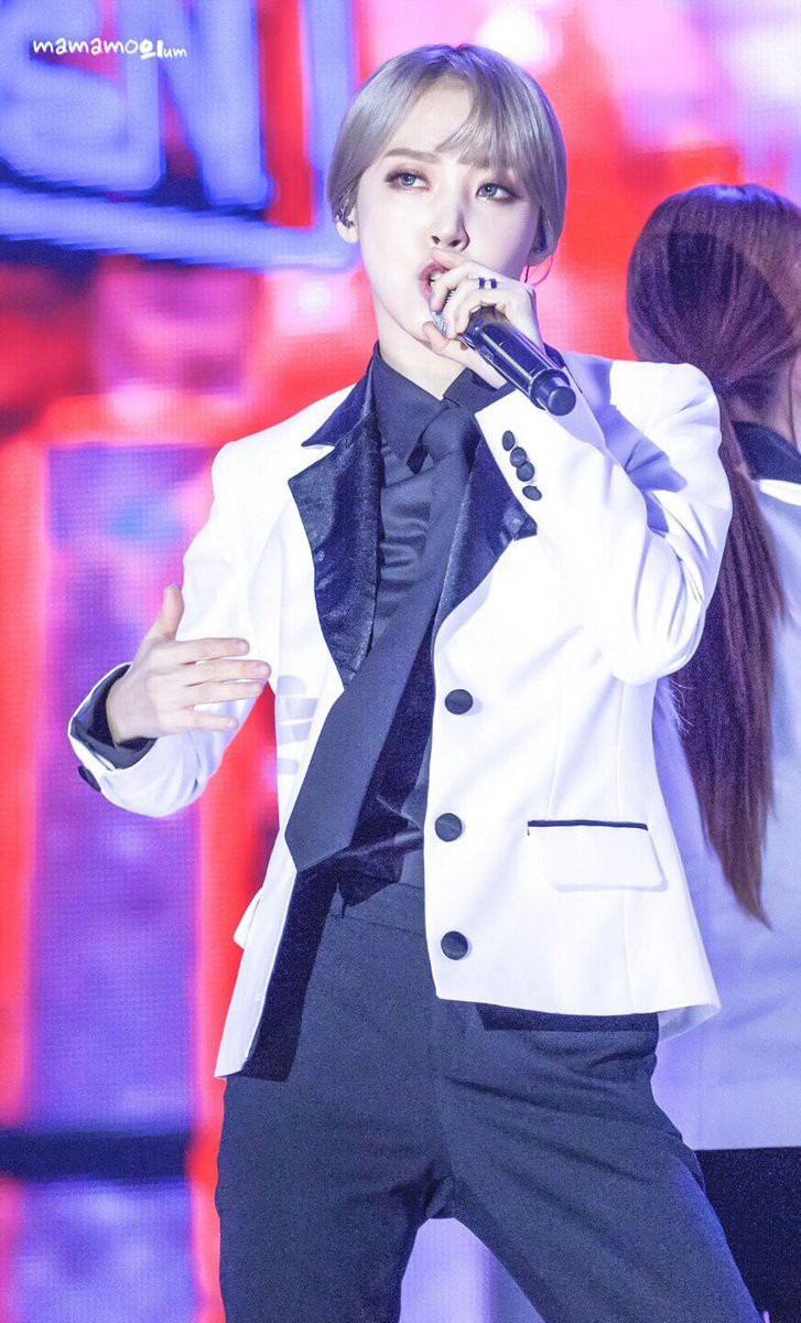 Khi girlgroup Kpop diện suit: Những soái tỷ đốn tim người hâm mộ - Ảnh 9.