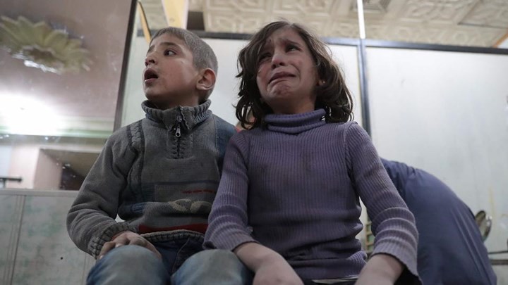 Hình ảnh kinh hoàng được cho là do tấn công hóa học ở Douma (Syria) - Ảnh 8. Hình ảnh kinh hoàng được cho là do tấn công hóa học ở Douma (Syria) - Ảnh 8.