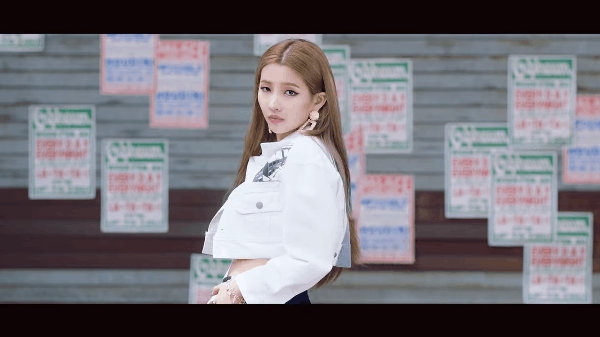 Chưa ra mắt nhưng girlgroup mới của Cube đ&atilde; khiến fan ph&aacute;t sốt với nhạc si&ecirc;u g&acirc;y nghiện - Ảnh 2.
