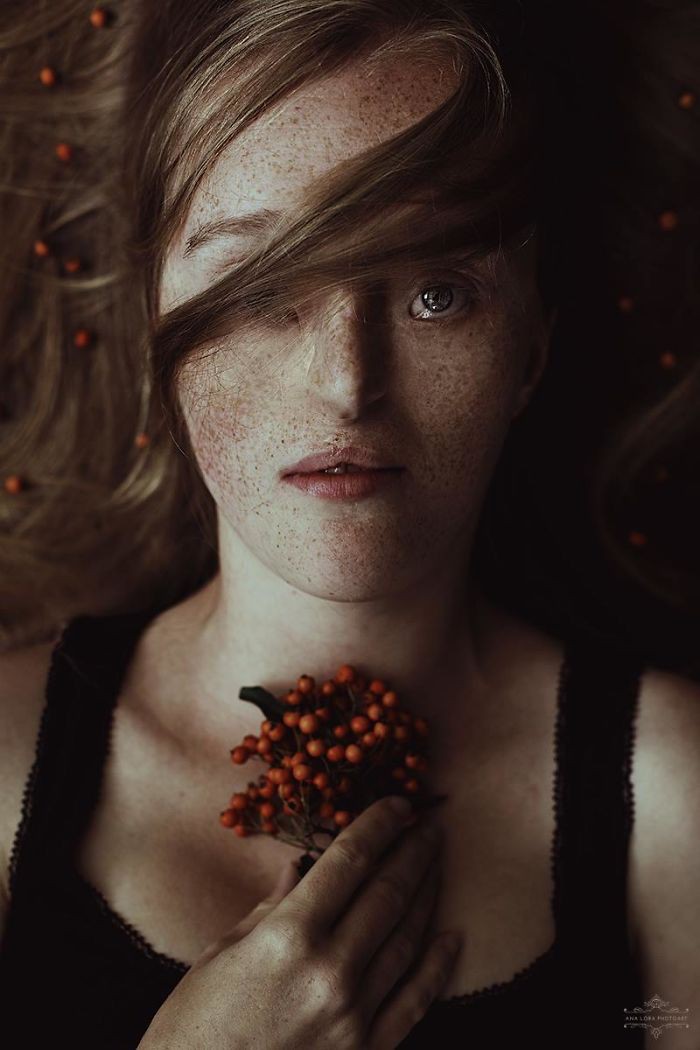 Vẻ đẹp ma mị của cô gái sinh ra với khuôn mặt dị tật, phá vỡ mọi tiêu chuẩn sắc đẹp thông thường - Ảnh 7.