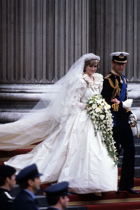 Đám cưới Hoàng gia tưởng chừng hoàn hảo tuyệt đối vẫn xảy ra không ít sự cố “dở khóc dở cười” đi vào lịch sử - Ảnh 5.
