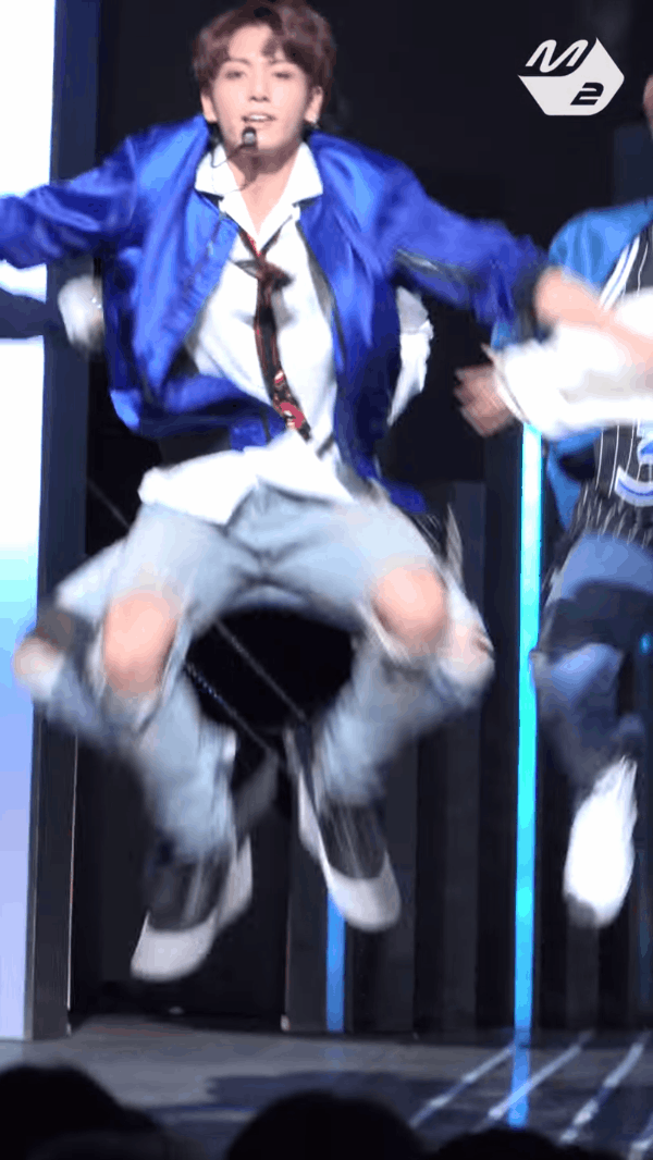 Fancam cá nhân của em út BTS hot nhất Mnet - Ảnh 4. Fancam cá nhân của em út BTS hot nhất Mnet - Ảnh 4.