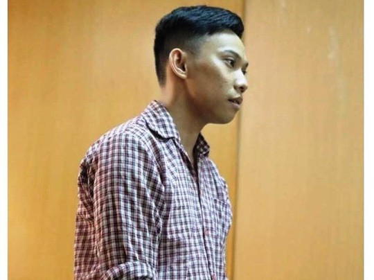 Gi&aacute;m đốc nh&agrave; h&agrave;ng quẹt thẻ bữa ăn gần 700 triệu đồng l&atilde;nh 7 năm t&ugrave; - Ảnh 1.