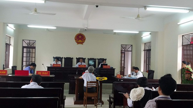 Bị cáo 77 tuổi được giảm án từ 3 năm xuống còn 18 tháng tù treo trong vụ án dâm ô trẻ em ở Vũng Tàu - Ảnh 3.