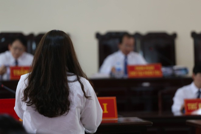 Bị cáo 77 tuổi được giảm án từ 3 năm xuống còn 18 tháng tù treo trong vụ án dâm ô trẻ em ở Vũng Tàu - Ảnh 5.