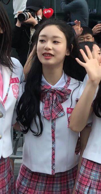 Xinh như thiên thần nhưng thí sinh Produce 48 hạn chế cười vì một lí do - Ảnh 7.