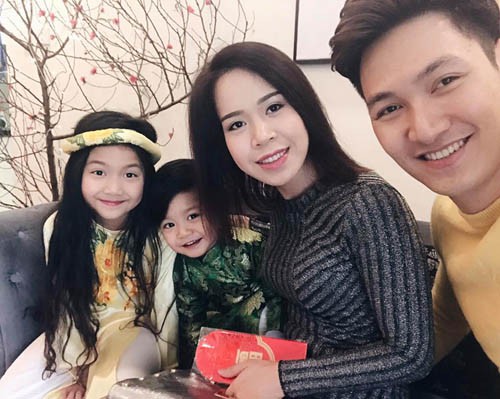 Liên tục bị dư luận chê không xứng đôi, đây là cách các ông chồng Vbiz đáp trả dữ dội để bảo vệ bà xã - Ảnh 11.