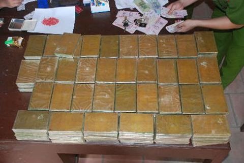 Kiếm si&ecirc;u lợi nhuận từ heroin, bỏ tiền tỷ chạy &aacute;n bất th&agrave;nh - Ảnh 2.