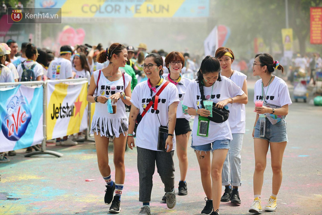 Color Me Run 2018: Nơi hội tụ những cô nàng vừa xinh đẹp vừa cool ngầu - Ảnh 10.