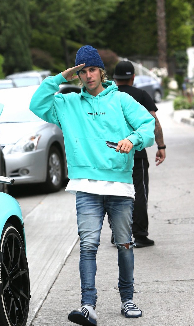 Từ đầu tóc đến áo quần, Justin Bieber đã đạt đến cảnh giới cao nhất của sự bô nhếch rồi đây - Ảnh 4.