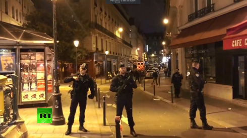 Pháp điều tra vụ tấn công bằng dao tại Paris theo hướng khủng bố - Ảnh 1.