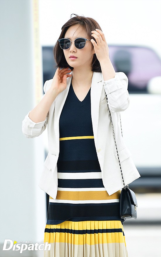 3 sao nữ hạng A xứ Hàn đổ bộ sân bay: Suzy diện đồ thùng thình vẫn đẹp là thế, Yuri lại xuống sắc già nua khó tin - Ảnh 10.
