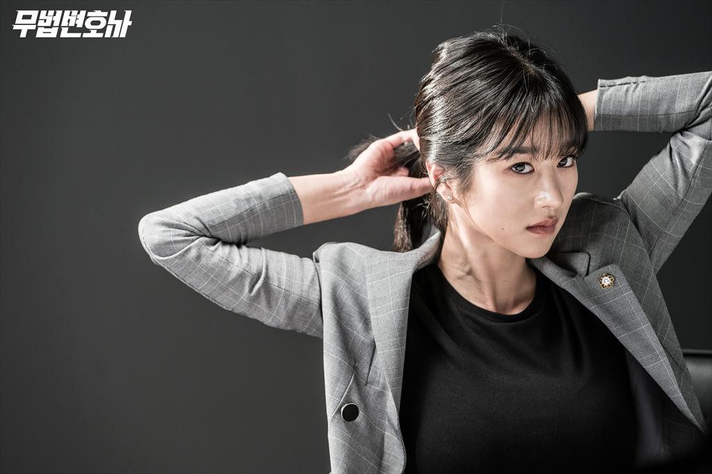 Phim tâm lý, tình cảm: Lee Jun Ki và Seo Ye Ji cặp đôi ngầu nhất trên màn ảnh Hàn Quốc tháng 5  F1-15263094814731739097512