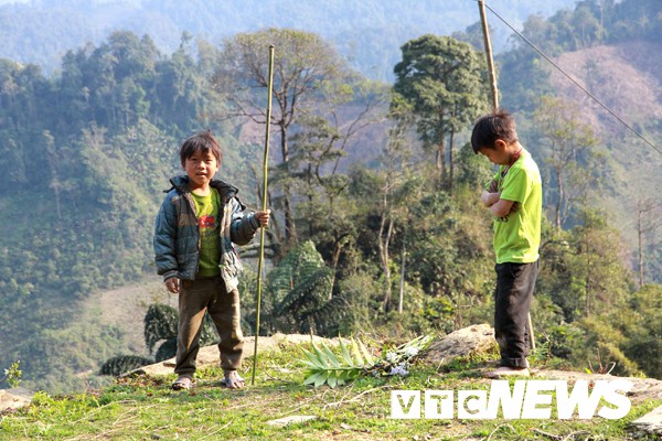 Kỳ lạ vùng đất trẻ em có hai của quý ở Hà Giang: Những đứa trẻ bị giời hành - Ảnh 3.