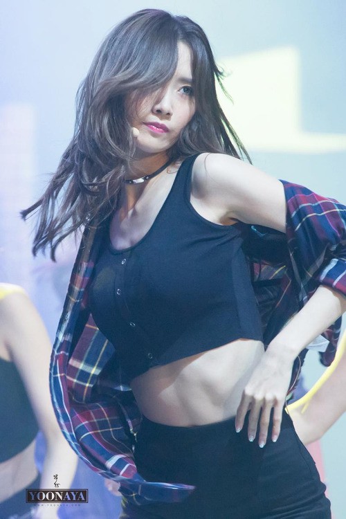 Được biết đến với hình ảnh ngọc nữ nhưng các idol này cũng có những lần sexy đến nghẹt thở - Ảnh 15. Được biết đến với hình ảnh ngọc nữ nhưng các idol này cũng có những lần sexy đến nghẹt thở - Ảnh 15.
