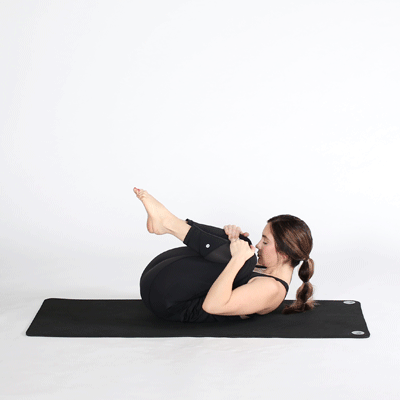 5 động tác yoga giảm cân toàn thân cực kỳ hiệu quả có thể thực hiện ngay tại nhà - Ảnh 5. 5 động tác yoga giảm cân toàn thân cực kỳ hiệu quả có thể thực hiện ngay tại nhà - Ảnh 5.