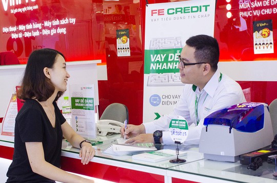 FE CREDIT phản hồi việc bị tố lừa cho vay mua mỹ phẩm - Ảnh 1.