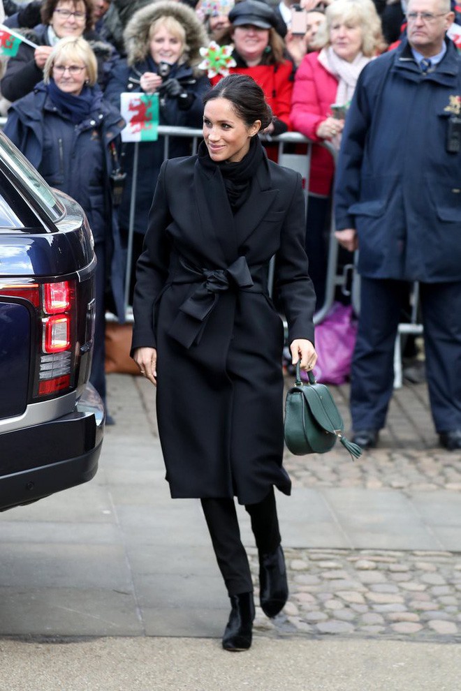 8 lần nàng dâu “nổi loạn” Meghan Markle phá vỡ các luật lệ Hoàng gia - Ảnh 8. 8 lần nàng dâu “nổi loạn” Meghan Markle phá vỡ các luật lệ Hoàng gia - Ảnh 8.