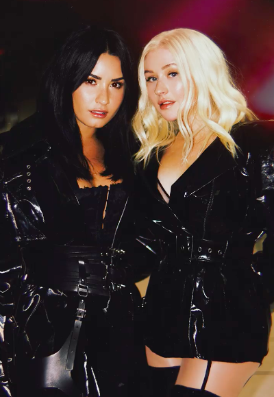 Christina Aguilera cùng Demi Lovato khoe giọng khủng khiến fan nổi da gà trong hit mới về nữ quyền - Ảnh 3.