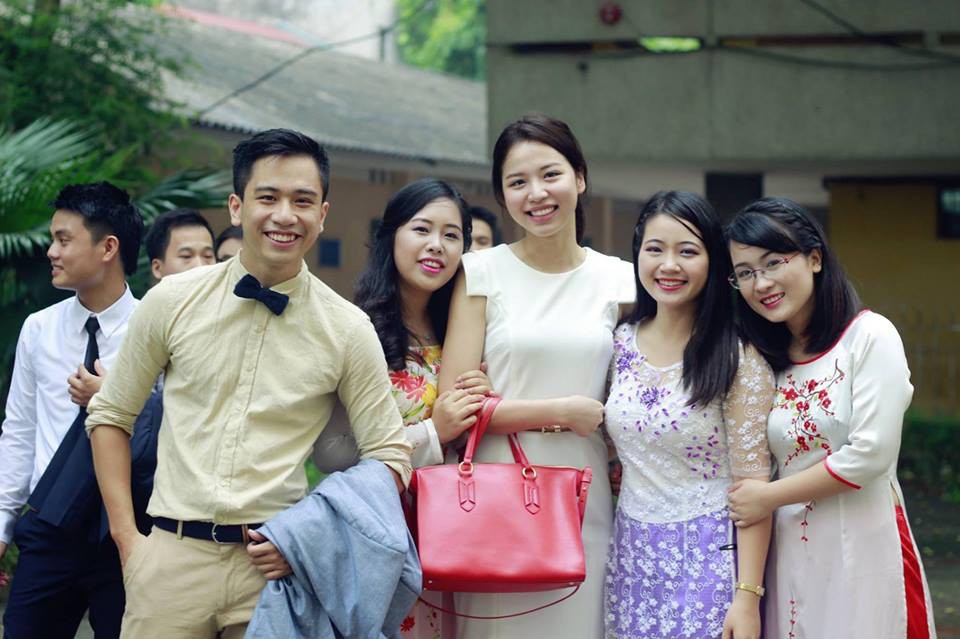 Giáo viên mà cứ xinh gái, đẹp trai như những thầy cô này thì học sinh sẽ chăm đi học lắm đây! - Ảnh 3. Giáo viên mà cứ xinh gái, đẹp trai như những thầy cô này thì học sinh sẽ chăm đi học lắm đây! - Ảnh 3.