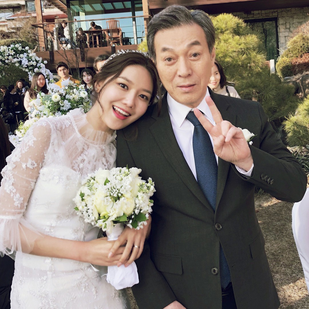 Không tin nổi trước khuôn mặt sưng vù sần sùi mụn, biến đổi chóng mặt của Sooyoung (SNSD) chỉ sau 2 tháng - Ảnh 7. Không tin nổi trước khuôn mặt sưng vù sần sùi mụn, biến đổi chóng mặt của Sooyoung (SNSD) chỉ sau 2 tháng - Ảnh 7.
