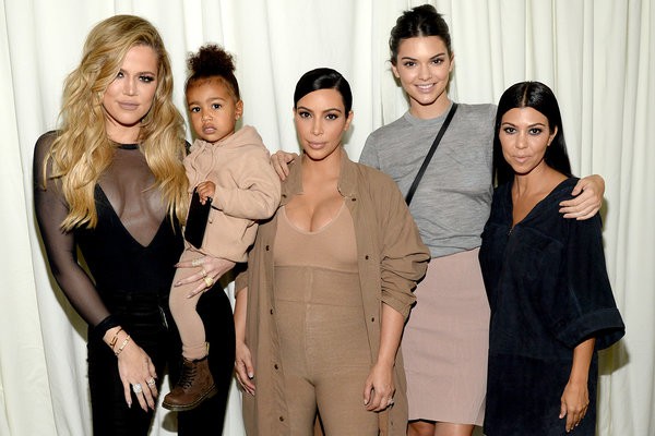 Sinh ra trong Hoàng gia nước Mỹ, các bé nhà Kardashian từ nhỏ phải tuân theo loạt quy định nghiêm ngặt - Ảnh 17.