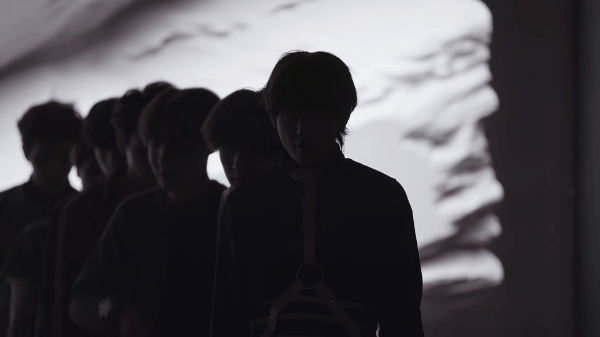BTS chính thức thả xích MV comeback khủng trước khi đổ bộ Billboard Music Awards - Ảnh 1. BTS chính thức thả xích MV comeback khủng trước khi đổ bộ Billboard Music Awards - Ảnh 1.