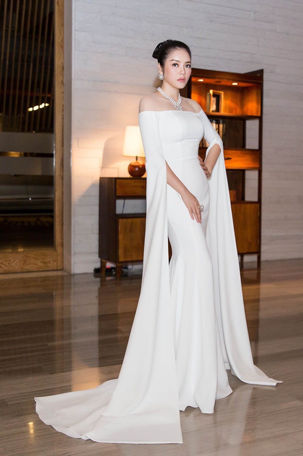 Nhìn lại loạt Best Look của các sao mới thấy, sự ra đi của stylist Mì Gói quả là mất mát đáng tiếc với thời trang Việt - Ảnh 13. Nhìn lại loạt Best Look của các sao mới thấy, sự ra đi của stylist Mì Gói quả là mất mát đáng tiếc với thời trang Việt - Ảnh 13.