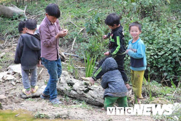 Chuyện không tin nổi về những cậu con trai mọc cô bé của con gái ở Hà Giang - Ảnh 1.