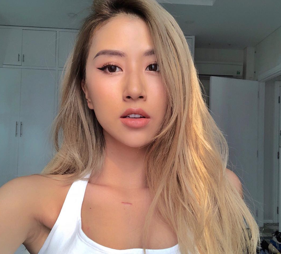 Phía sau những tấm ảnh đẹp, hot girl Việt nào đang dẫn đầu trên đường đua cận thị? - Ảnh 9. Phía sau những tấm ảnh đẹp, hot girl Việt nào đang dẫn đầu trên đường đua cận thị? - Ảnh 9.