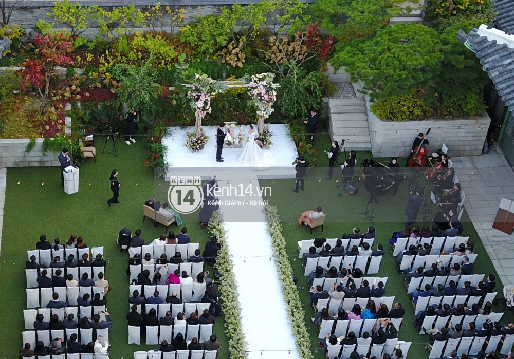 Rần rần trước loạt chi tiết trùng khớp giữa đám cưới Hoàng Gia Anh và hôn lễ thế kỷ của Song Song - Ảnh 6.