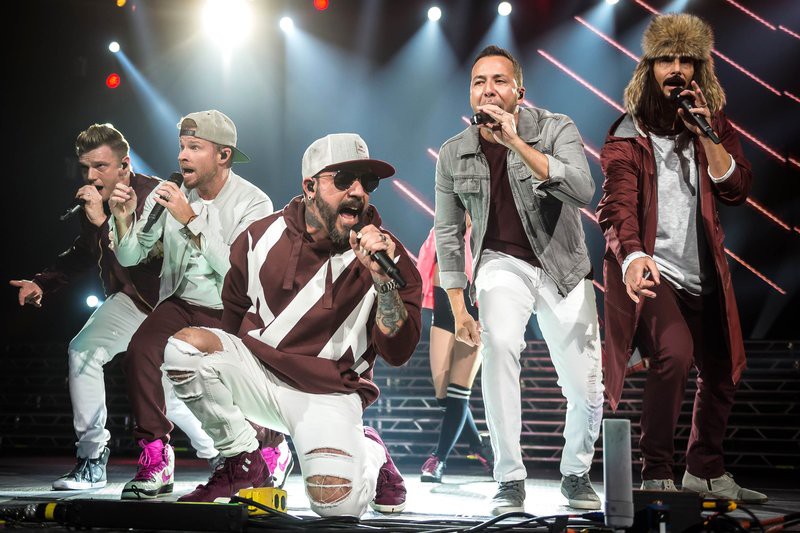 Vừa tung MV trở lại, các chú Backstreet Boys đã úp mở về tận 2 album mới trong năm 2018 - Ảnh 1. Vừa tung MV trở lại, các chú Backstreet Boys đã úp mở về tận 2 album mới trong năm 2018 - Ảnh 1.