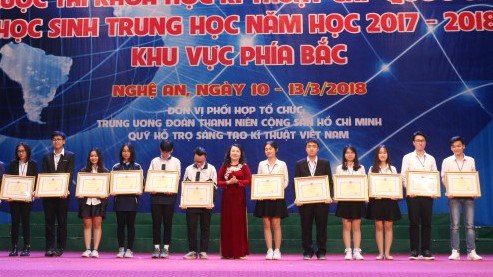 2 nữ sinh Hải Phòng giành giải Ba tại cuộc thi Khoa học kỹ thuật Quốc tế 2018 - Ảnh 1.