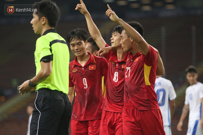 Việt Nam dễ thở, Th&aacute;i Lan gặp kh&oacute; tại AFF Cup 2018 - Ảnh 3.