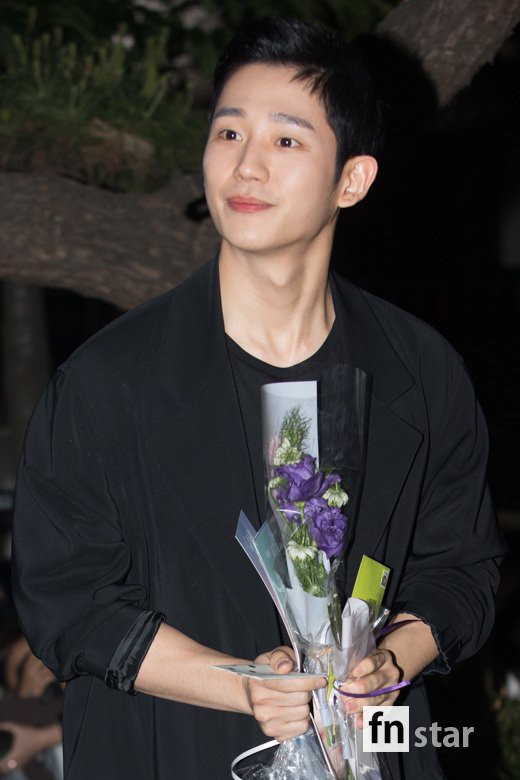 Tiệc mừng công phim Chị đẹp: Jung Hae In bị biển fan vây kín, Son Ye Jin đẹp bất chấp giữa dàn sao - Ảnh 7.