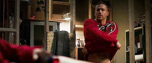 Trong Deadpool mặc kín thế, nhưng mỗi khi Ryan Reynolds cởi áo ra thì ai cũng phải mất máu! - Ảnh 1.