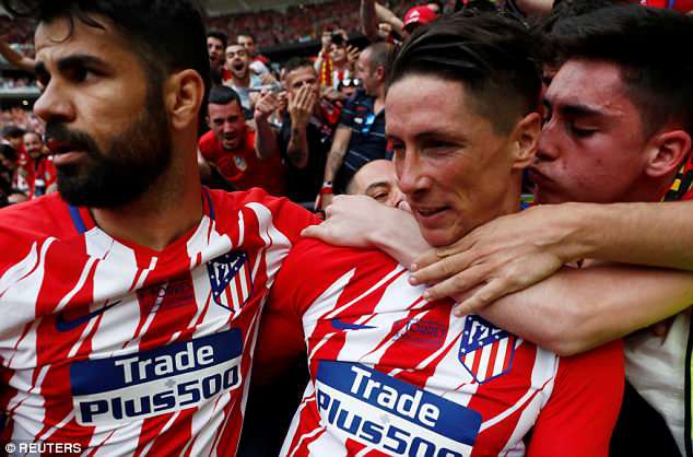 Fernando Torres chói sáng trong trận đấu cuối cùng với Atletico Madrid - Ảnh 10.