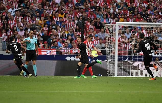 Fernando Torres chói sáng trong trận đấu cuối cùng với Atletico Madrid - Ảnh 11.