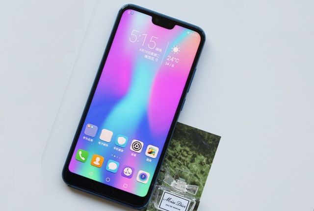 iPhone X có tai thỏ vì công nghệ mới, còn các hãng Android có tai thỏ là để cho giống iPhone X - Ảnh 4.