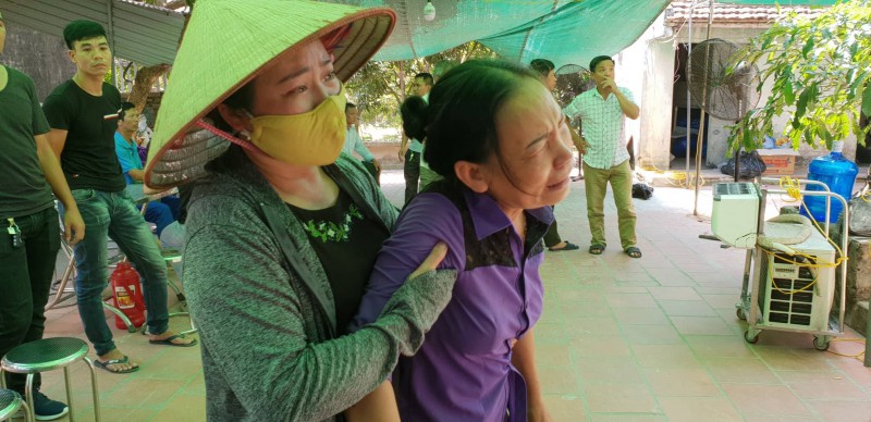 Đẫm nước mắt đưa thi thể lái tàu SE19 về quê nhà - Ảnh 7.