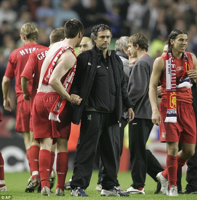  Bí ẩn bàn thắng ma của Liverpool khiến Mourinho cả đời uất hận - Ảnh 4.