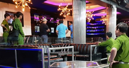 Hỗn chiến tại quán bar ở Đà Lạt, 4 người thương vong - Ảnh 2.