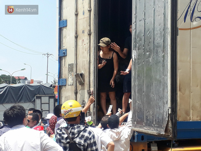 Bỏ tiền giải cứu 17 tấn sầu riêng giữa trưa hè Hà Nội, người mua thất vọng với chất lượng thực tế: Tài xế lên tiếng - Ảnh 4.