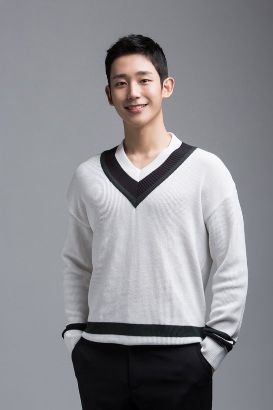 Jung Hae In lại gây phẫn nộ vì phát ngôn “đổ tội” về lùm xùm chiếm chỗ tại Baeksang - Ảnh 1.