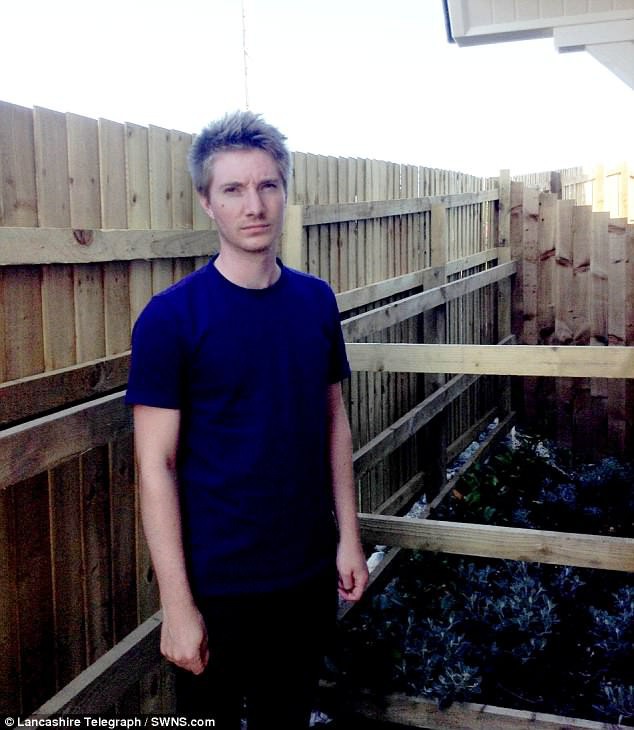 Hưởng tuần trăng mật trở về, cặp đ&ocirc;i ph&aacute;t hiện ng&ocirc;i nh&agrave; mơ ước bị phong tỏa v&igrave; chuyện kh&ocirc;ng li&ecirc;n quan đến m&igrave;nh - Ảnh 1.