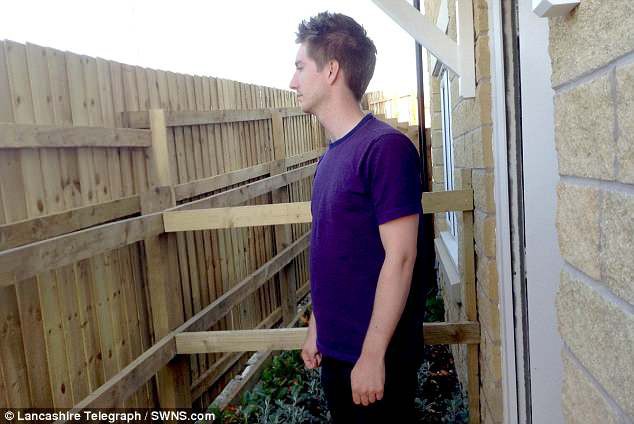 Hưởng tuần trăng mật trở về, cặp đ&ocirc;i ph&aacute;t hiện ng&ocirc;i nh&agrave; mơ ước bị phong tỏa v&igrave; chuyện kh&ocirc;ng li&ecirc;n quan đến m&igrave;nh - Ảnh 5.