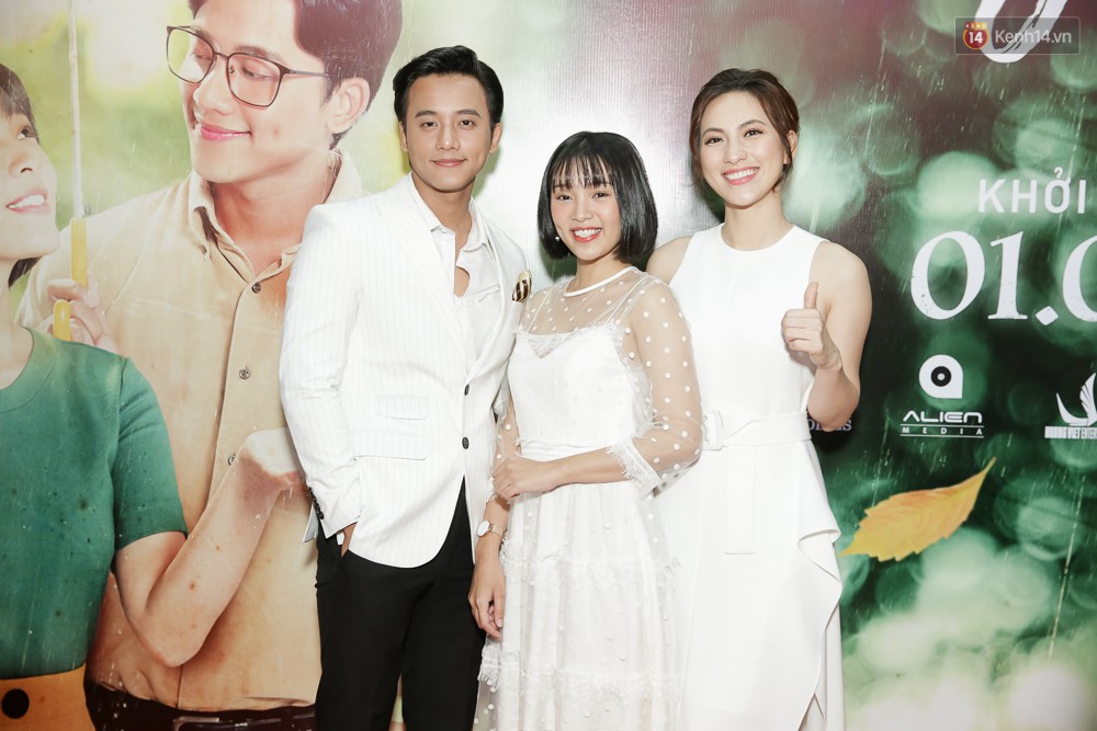 Trang Hý mặc đồ như quý bà sang chảnh, nổi bần bật giữa dàn diễn viên phim Em Gái Mưa - 2