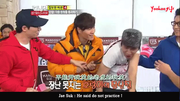 Lee Kwang Soo cũng có lúc vùng lên, dám đánh cả Kim Jong Kook - Ảnh 2.
