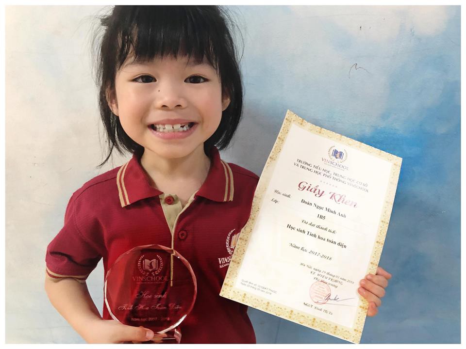 Giấy khen học sinh giỏi toàn diện của em Miu.