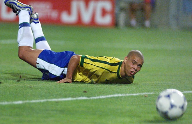 World Cup 1998: Cơn động kinh của Ronaldo vẫn còn là bí ẩn - Ảnh 4.